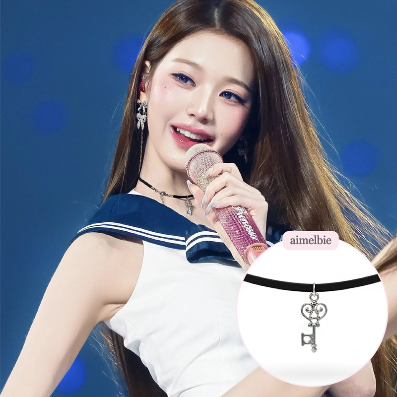 [IVE Wonyoung Necklace] Silver Heart Key Choker Necklace