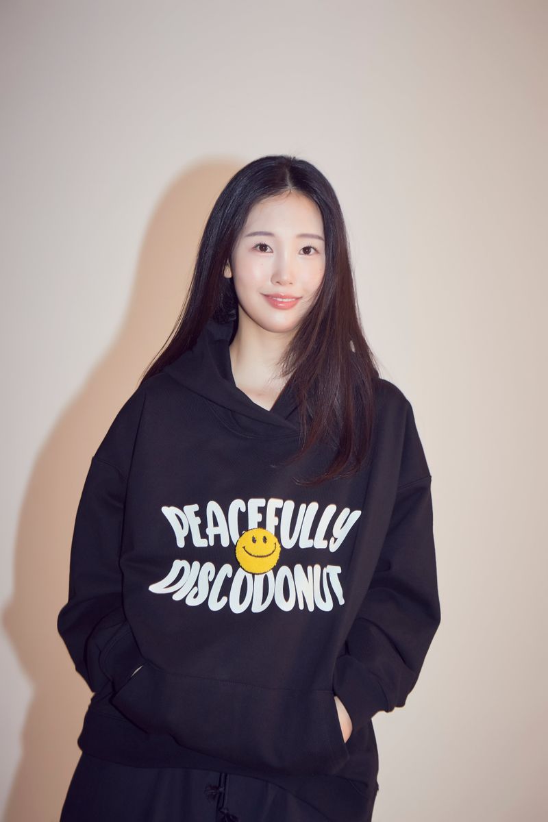 peaceful smile hoodie_bk