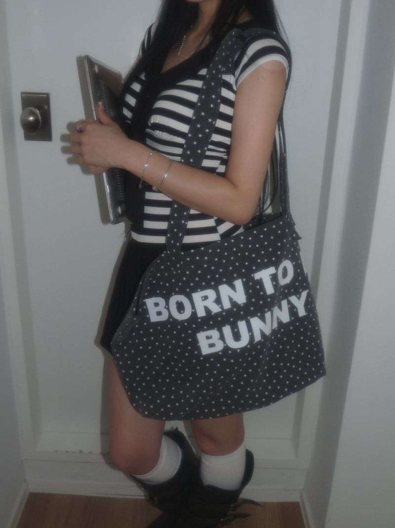 Star Bunny Tail Tote Bag _ Black