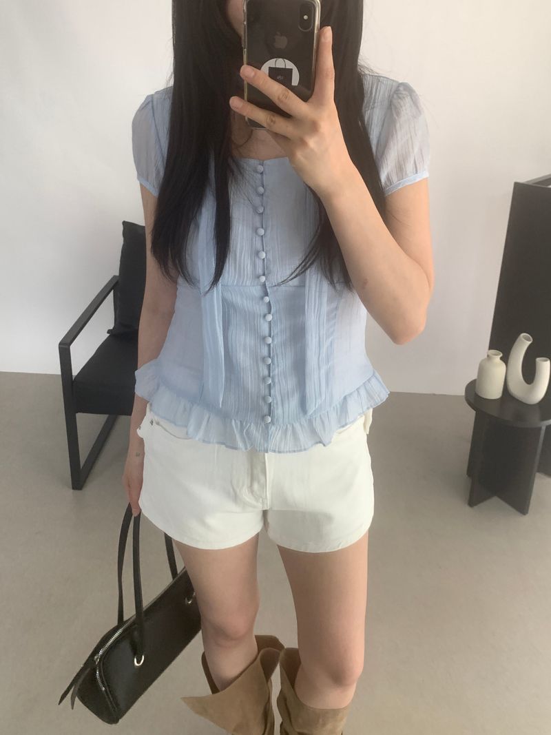 Luisa eyelet belt shorts