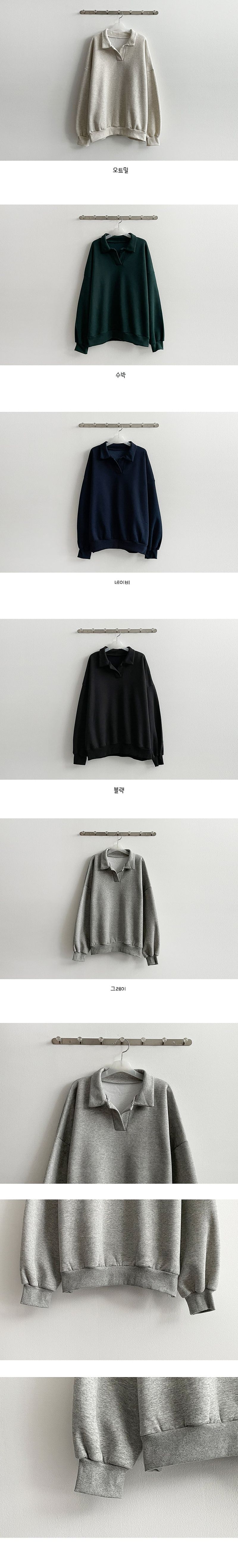 Napping turtleneck collar sweatshirt