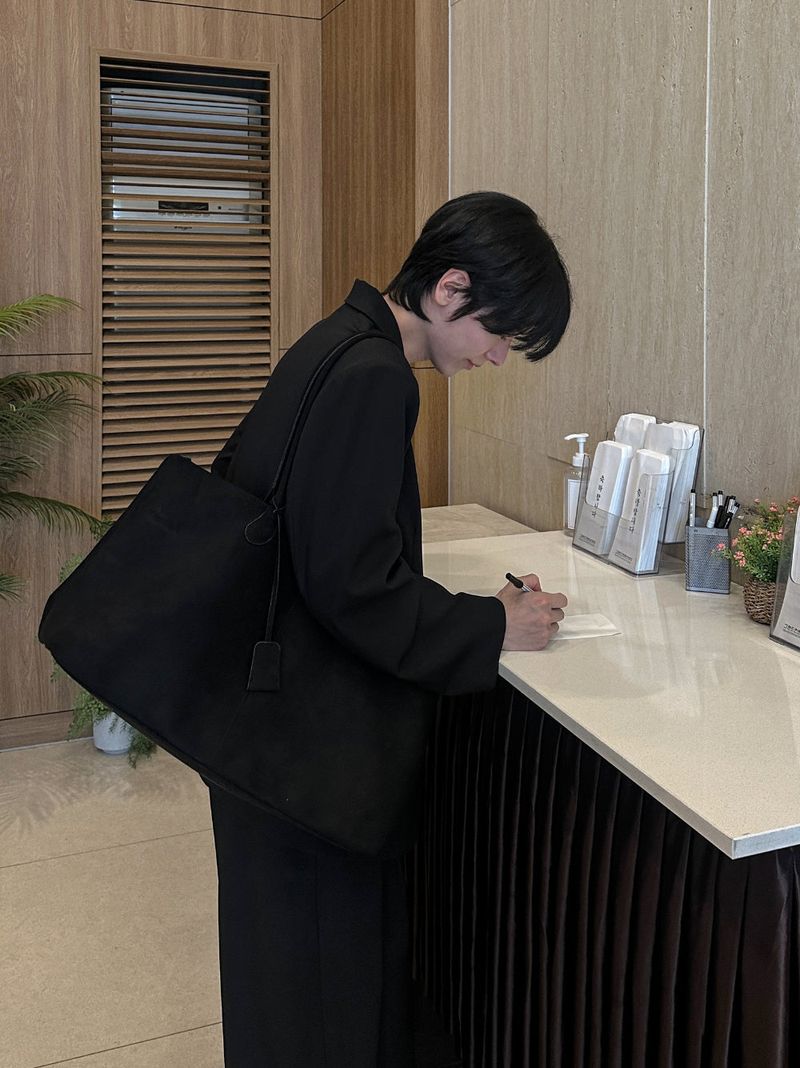 クリームスエートートバッグ