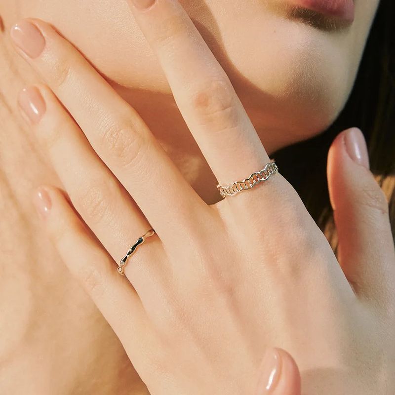 coral set ring