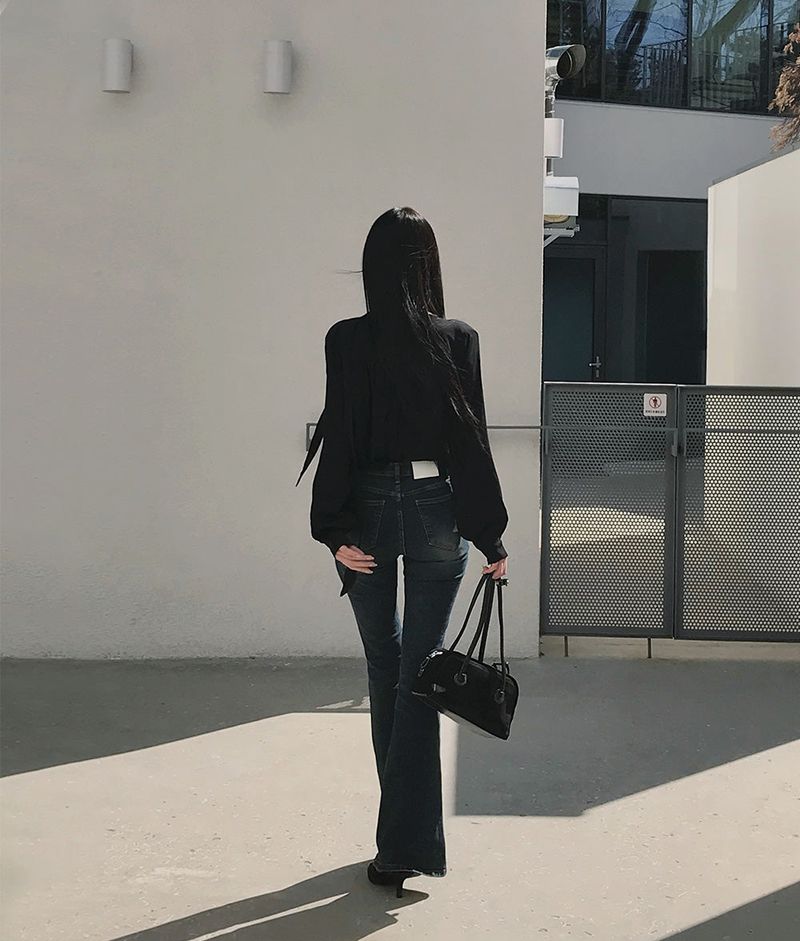 [Bellide made] Denzel silk V-neck blouse with tie