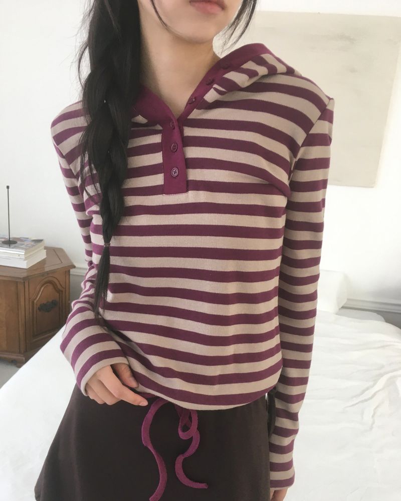 WONDER WONDER（ワンダーワンダー）の「テズ ストライプ ハーフボタン ストリング フード Tシャツ（トップス）」