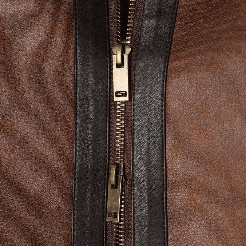 Dual Crop Leather Mustang