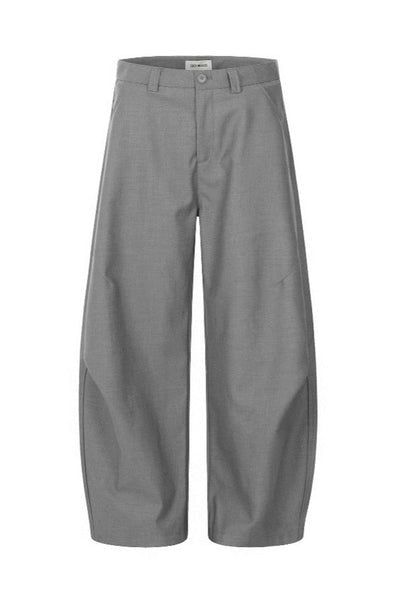 CZ Basicsの「Curved Pleated Trousers（Pants）」