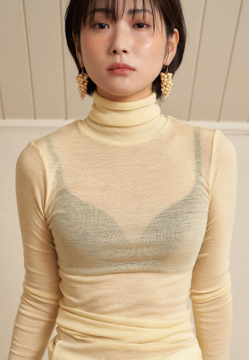 pearl grape earring - yellow