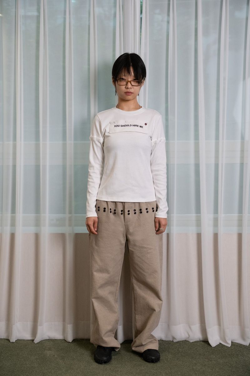 "HIRE ME" CONVERTIBLE LONG SLEEVE (WHITE)