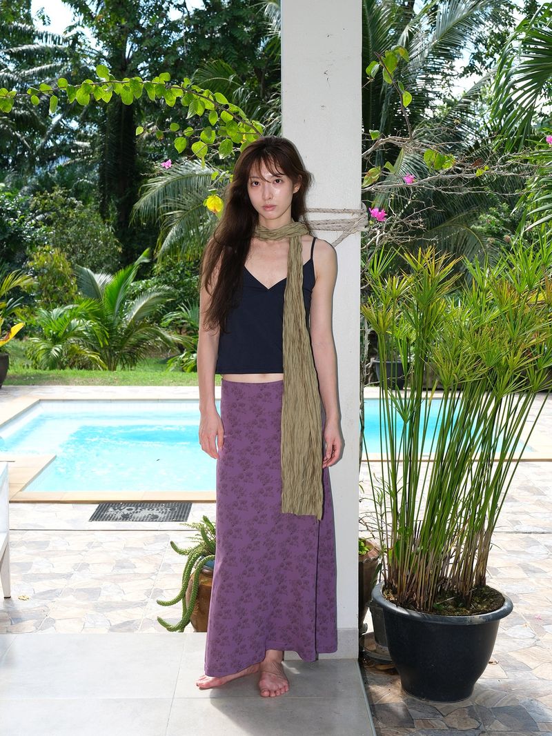 Deep V-neck Sleeveless (Navy)