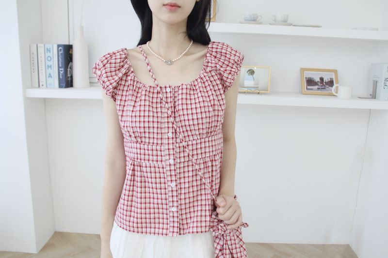 [Bag set] Red checkered frill blouse