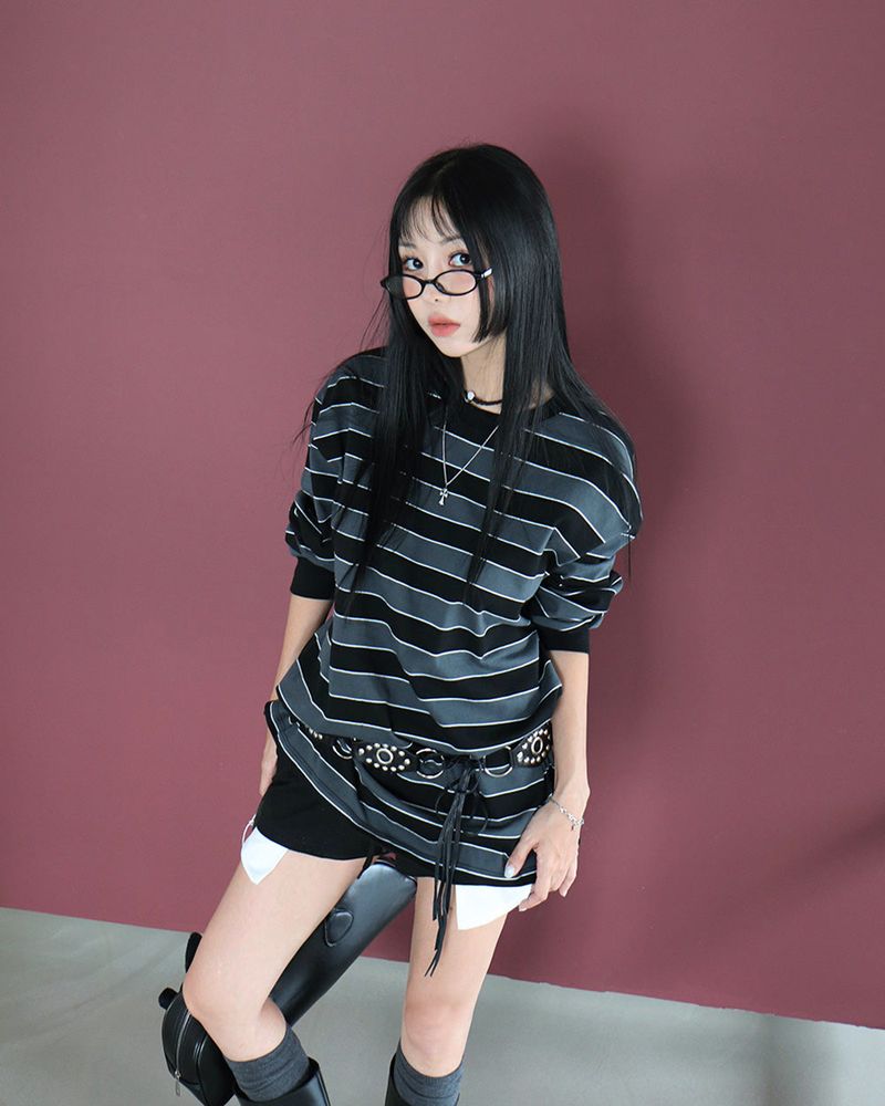 Delight-J(ディライトジェイ)の「Stripe Dangara. Boxy sweatshirt(Tops)」
