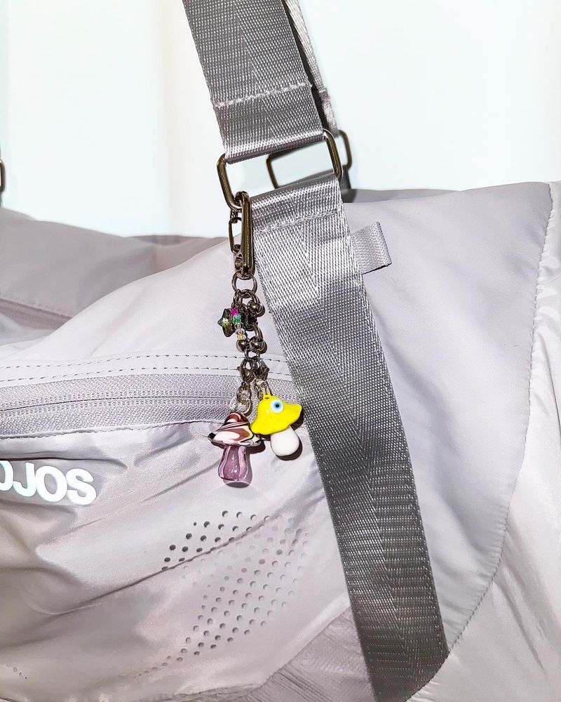 Trippy mushroom keychain.04 (8type)