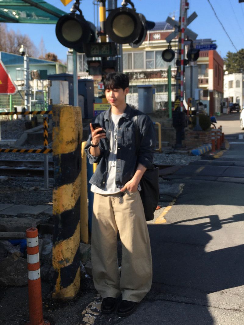 Flow Denim Shacket (M, L / 2colors)