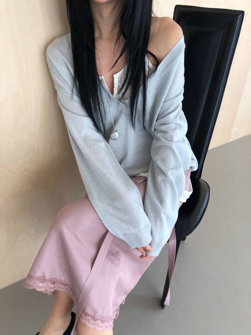Breeze Deep V-Neck Knit