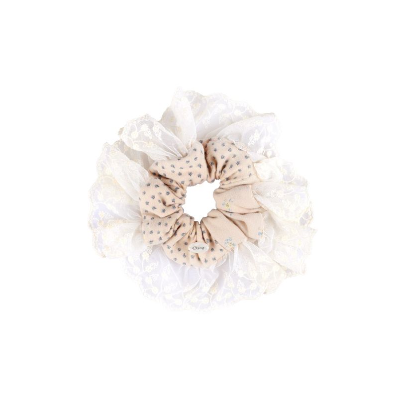cozing（コジング）の「Lace scrunchie_peach beige（Hair Accessories）」