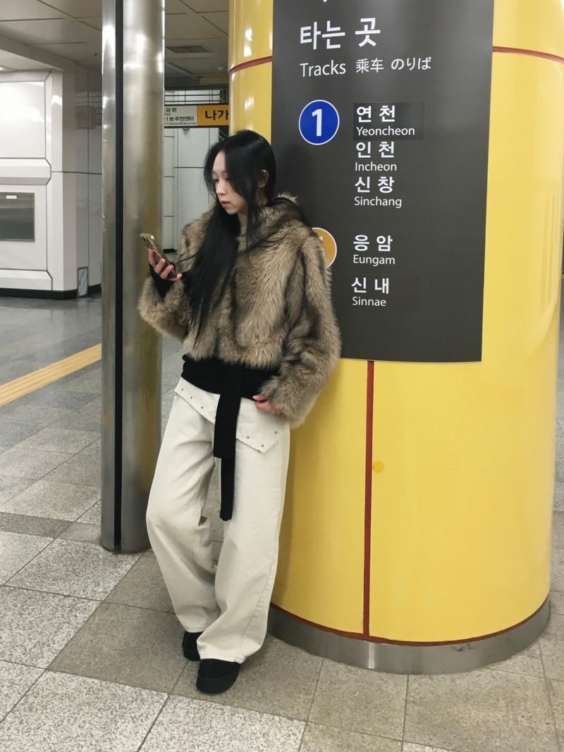 Mua Crop Fur Jacket (1c)
