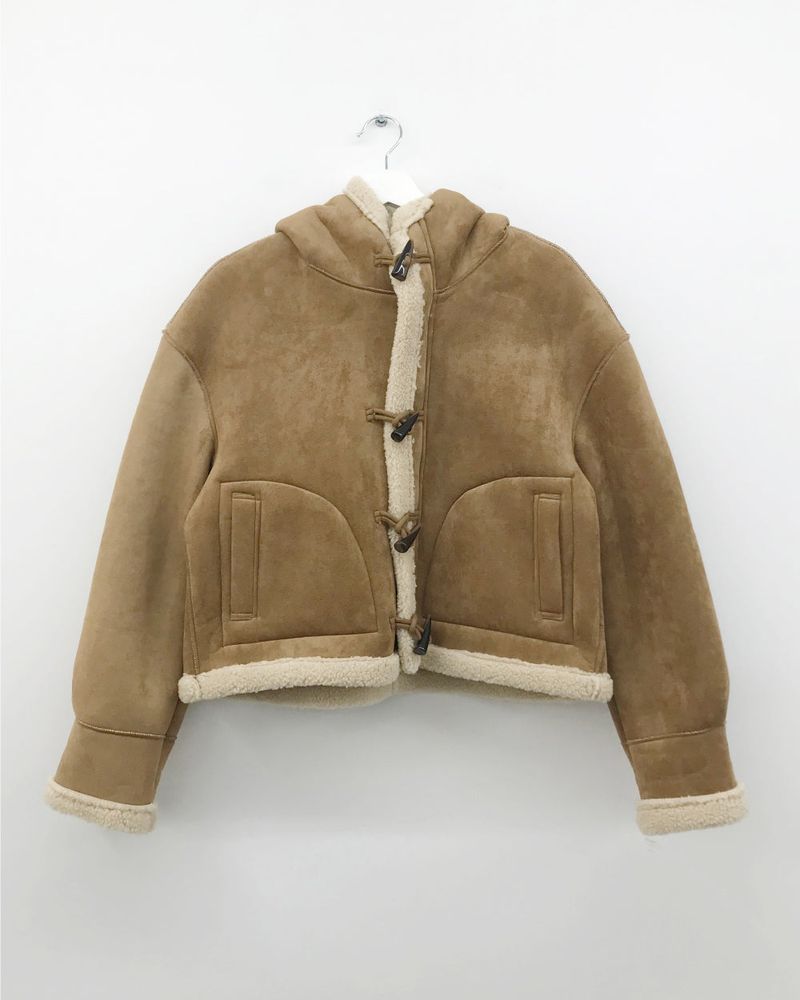 Femme Duffle Hooded Faux Shearling Jacket (2color)