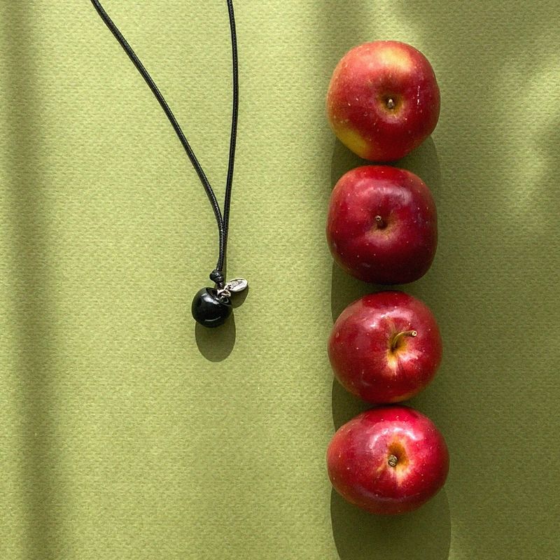 BABT SEOUL（ バブトソウル）の「ブラックベリーアップルネックレス（アクセサリー）」