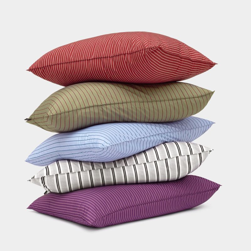 dormor(ドルモル)の「Dust-Free Classic Stripe Pillowcase(Interior)」