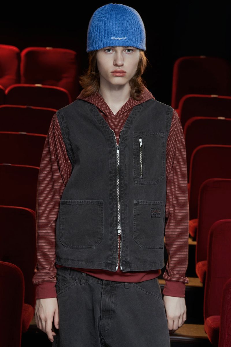 DYED ZIP CARGO VEST / CHARCOAL