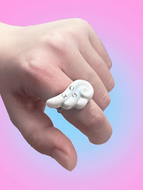 KUO（クーオ）の「ウィッシュウィングリング（アクセサリー）」
