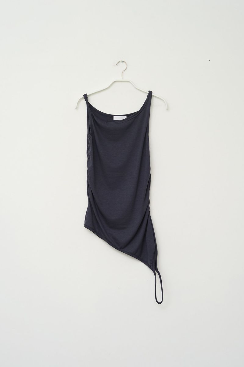 (W) Built Sleeveless