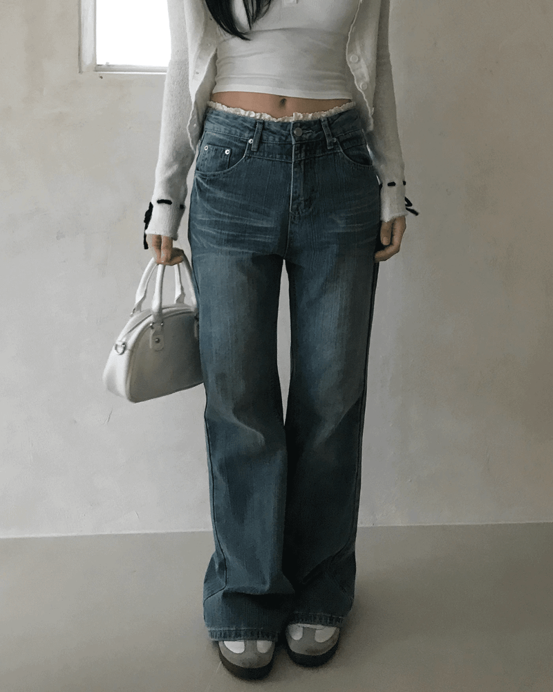 GUSTA（グスタ）の「Pomel Lace Trimming Semi Bootcut Pants（Pants）」