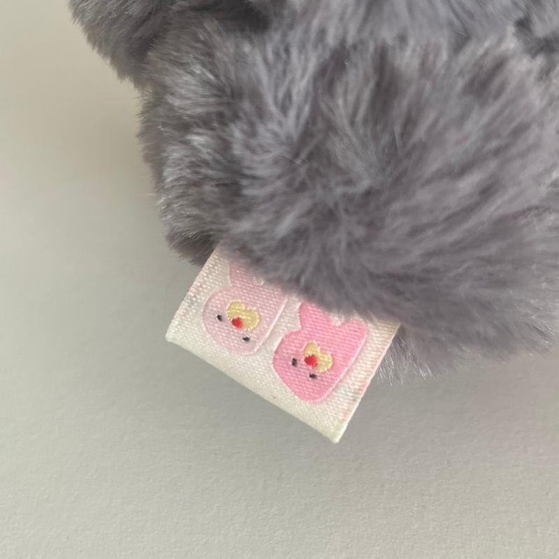 gray cat keyring