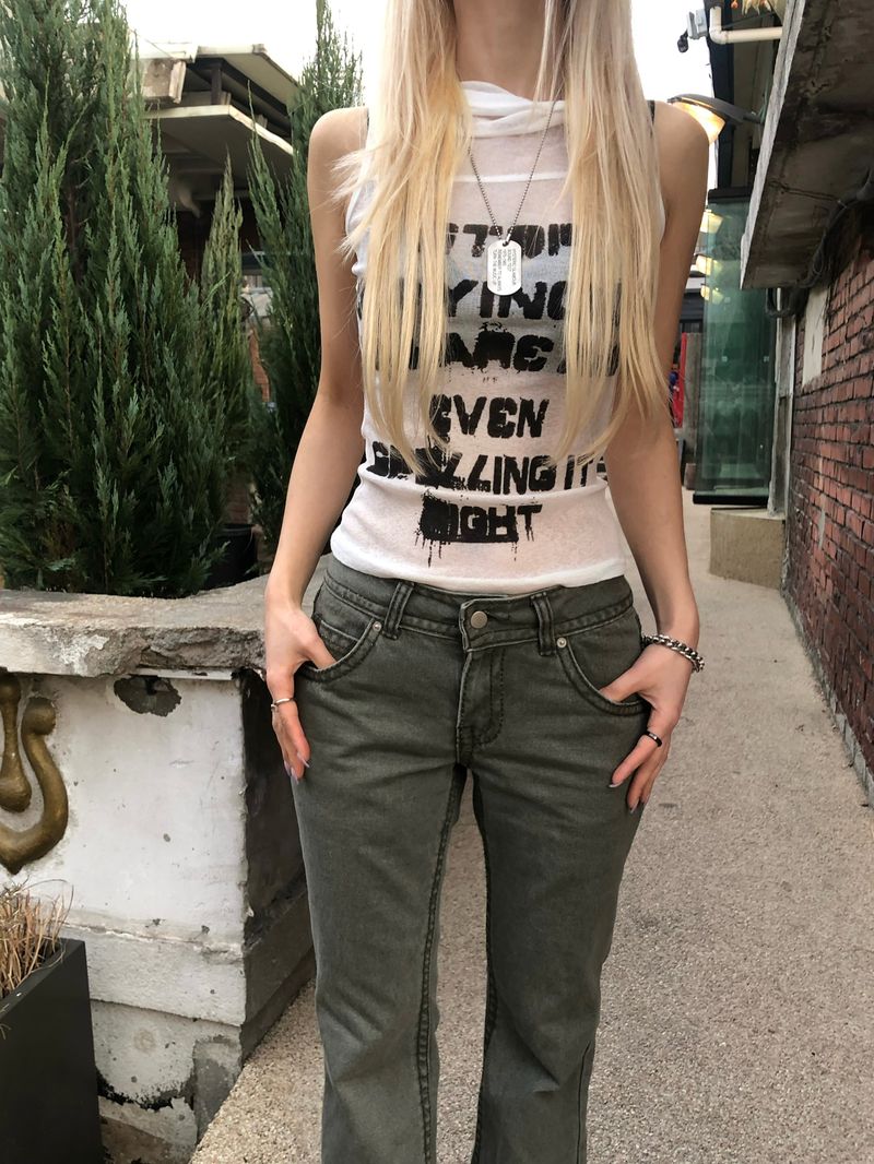 lettering hoodie sleeveless