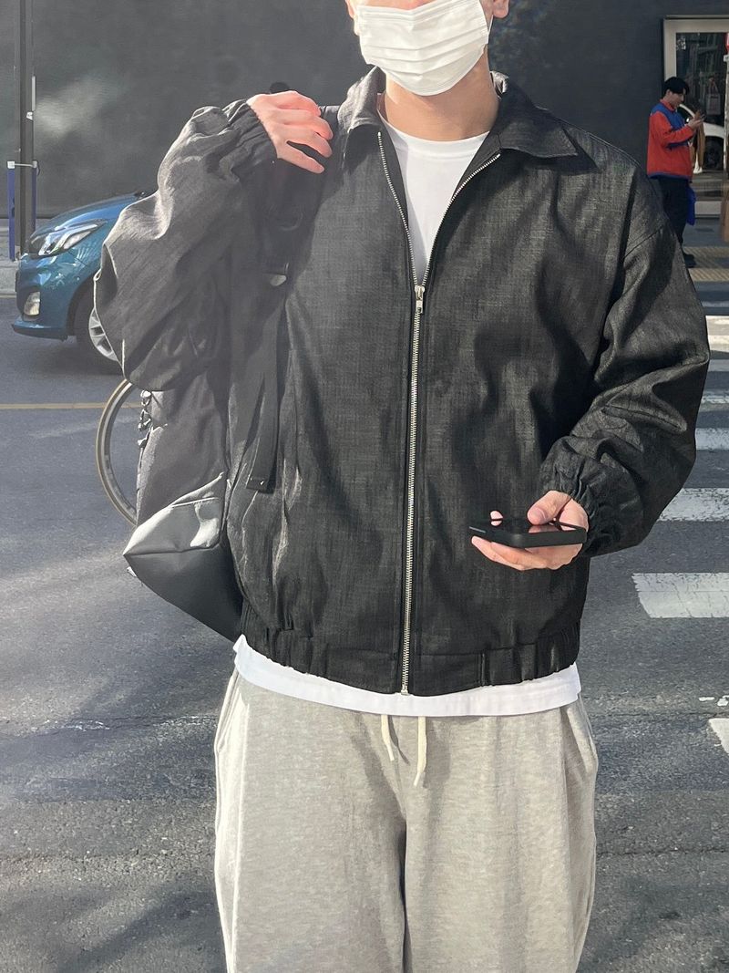 Side pintuck sweatpants