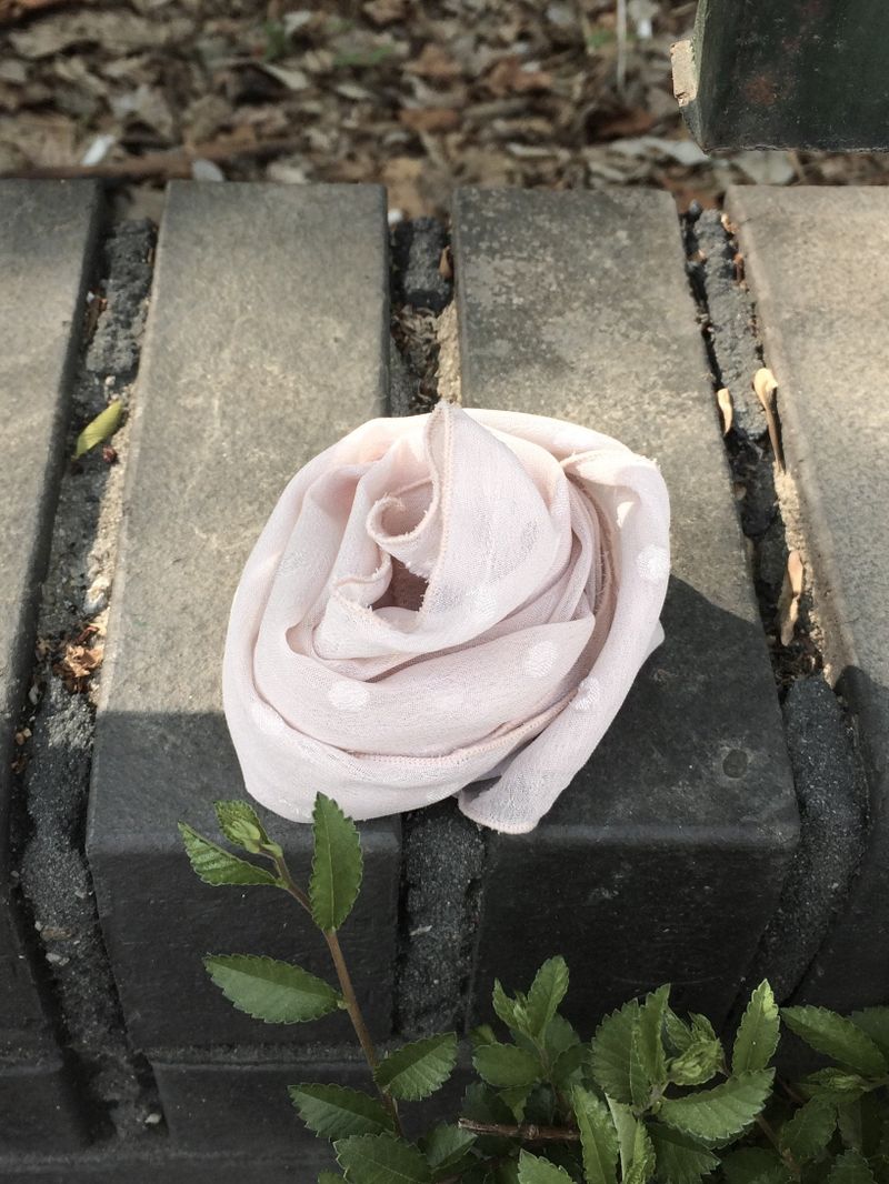 adorntie（アドオンタイ）の「ソフトドットスカーフ (pink)（ファッション小物）」