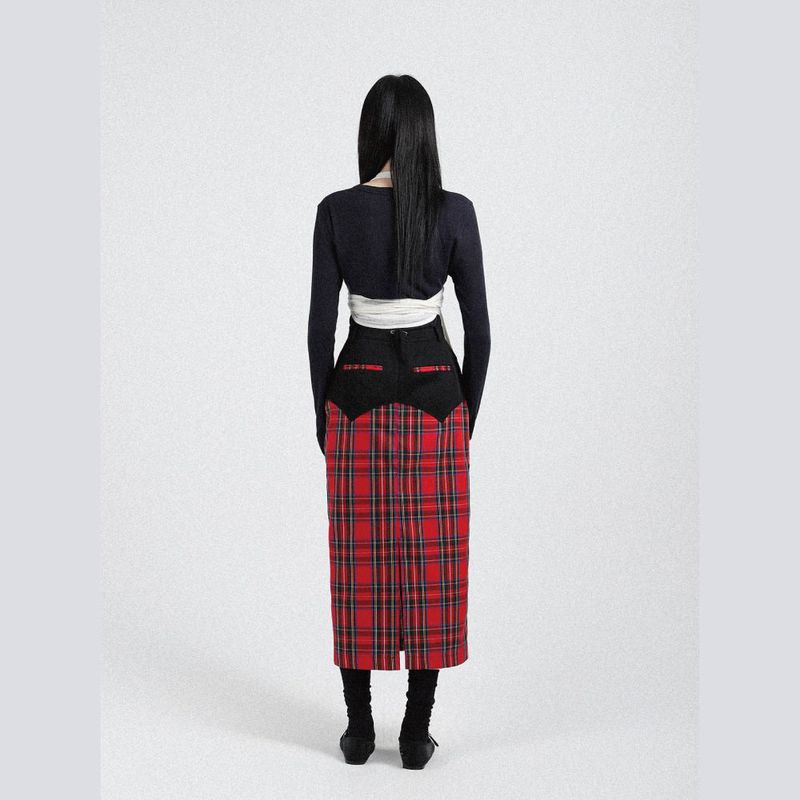 Checked long skirt (Red)