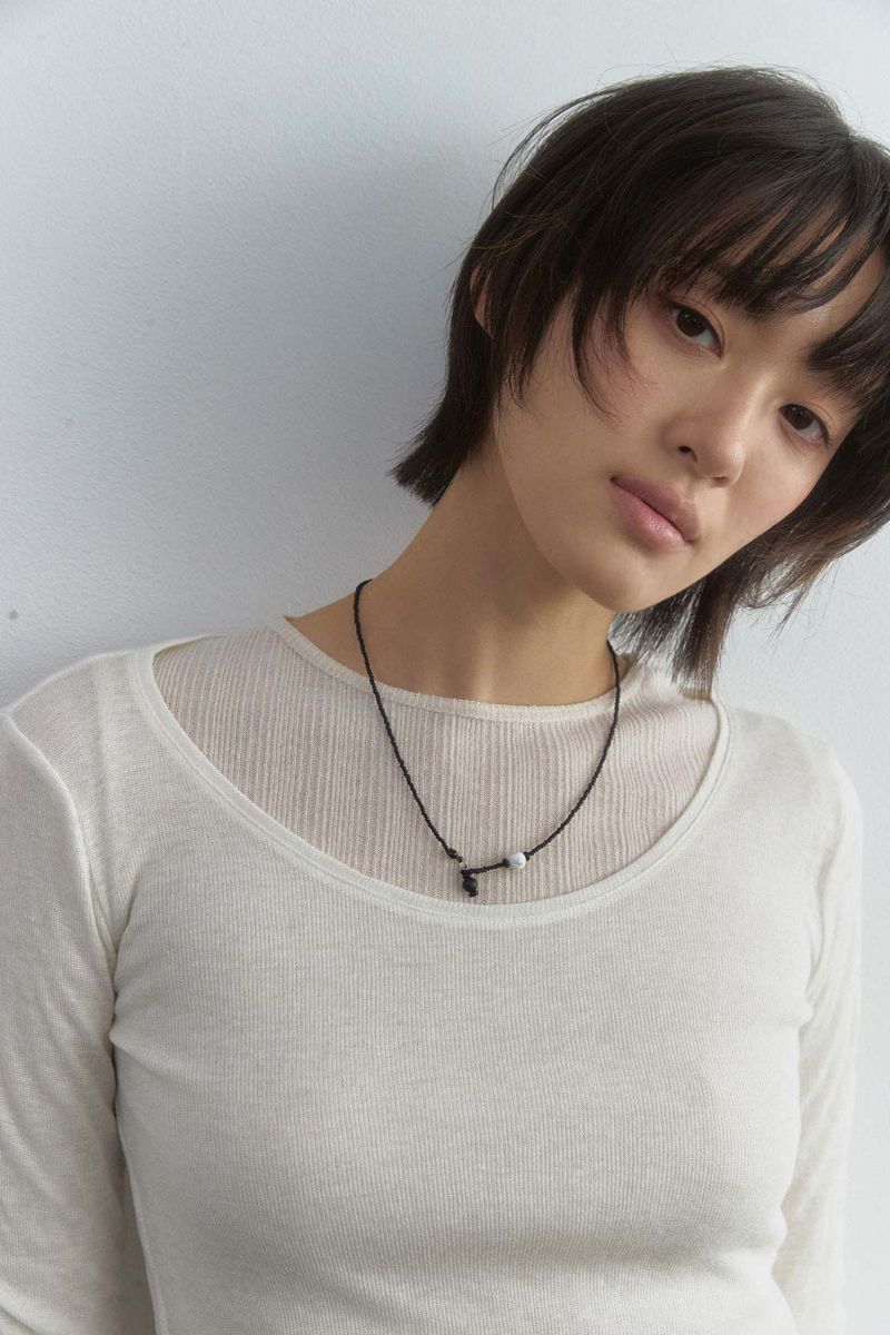 Cross line necklace (2 color)