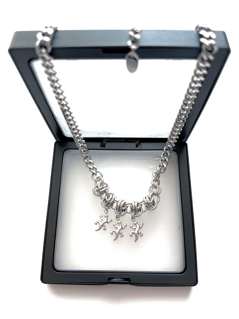 3 lizard necklace