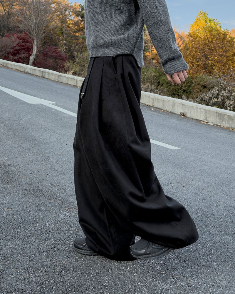 Worvel Wool Wide Pintuck Slacks
