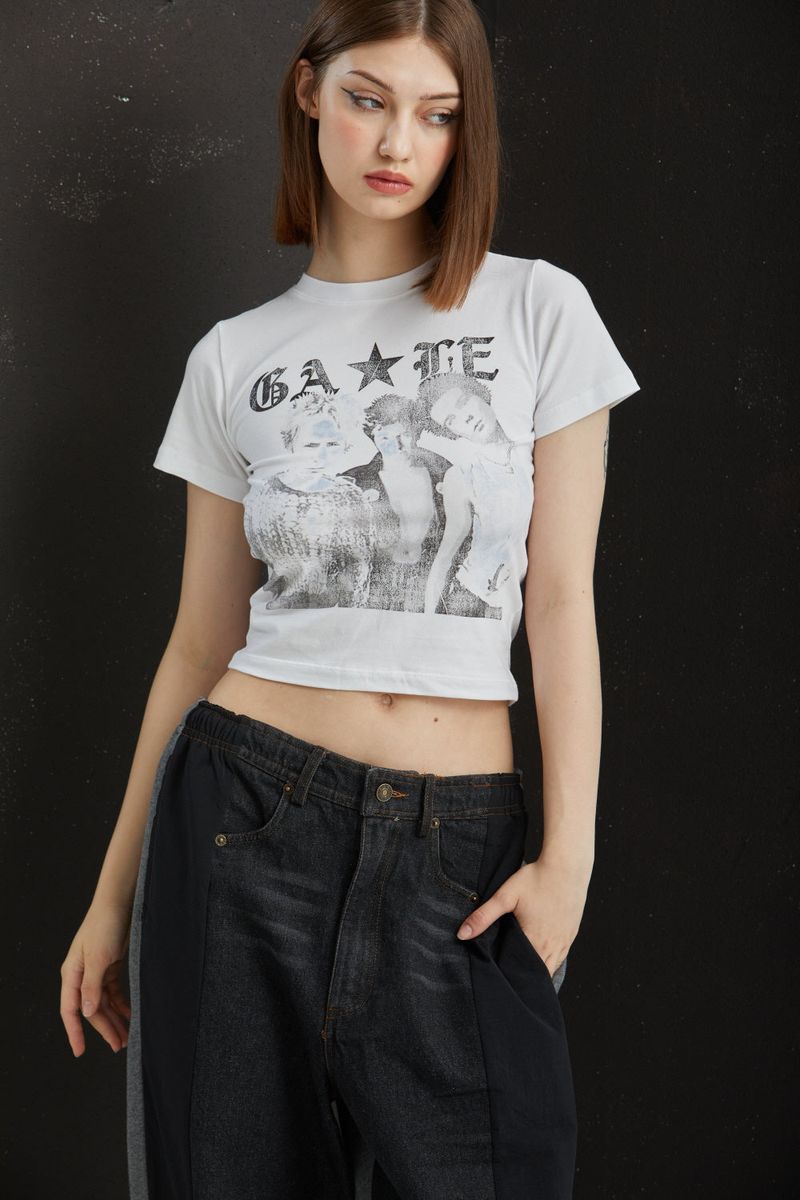 FRIENDS CROPPED T-SHIRT