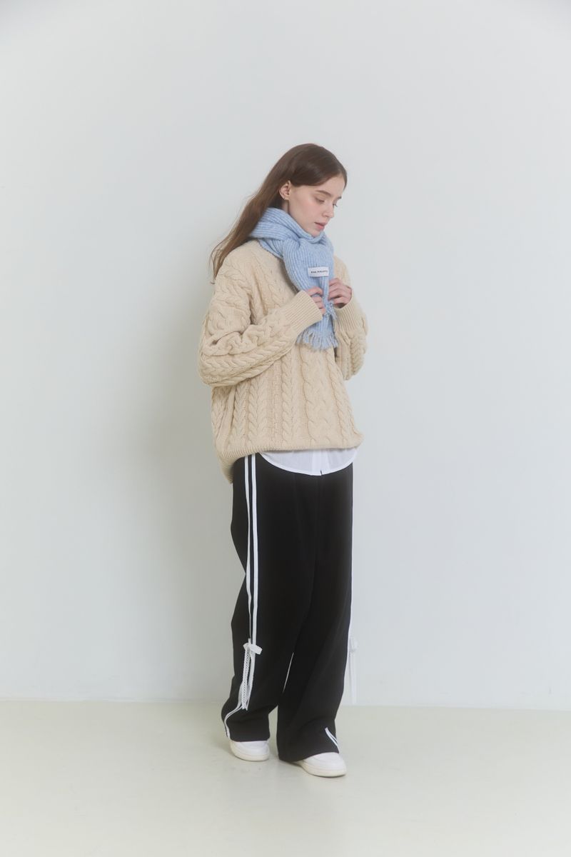 SNOW SWEETY SWEATER