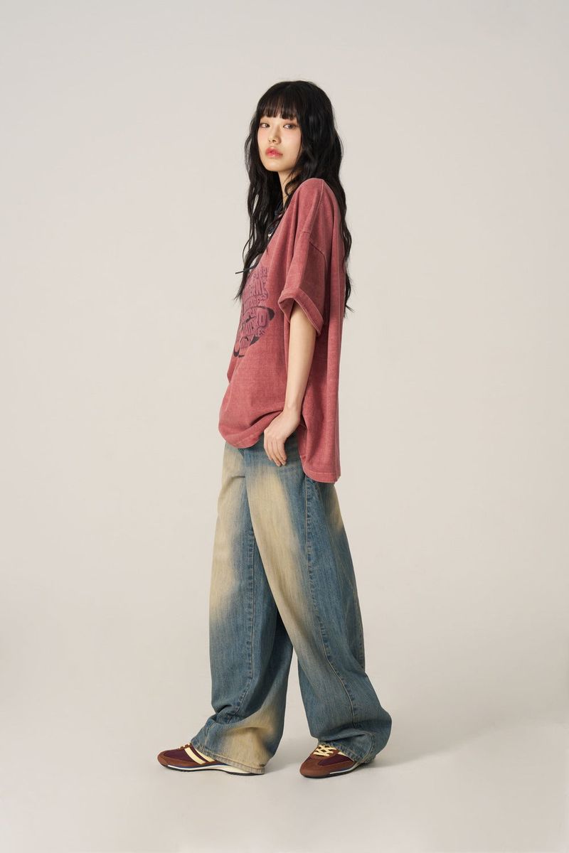 Pigment Oversized Lettering Short-Sleeved