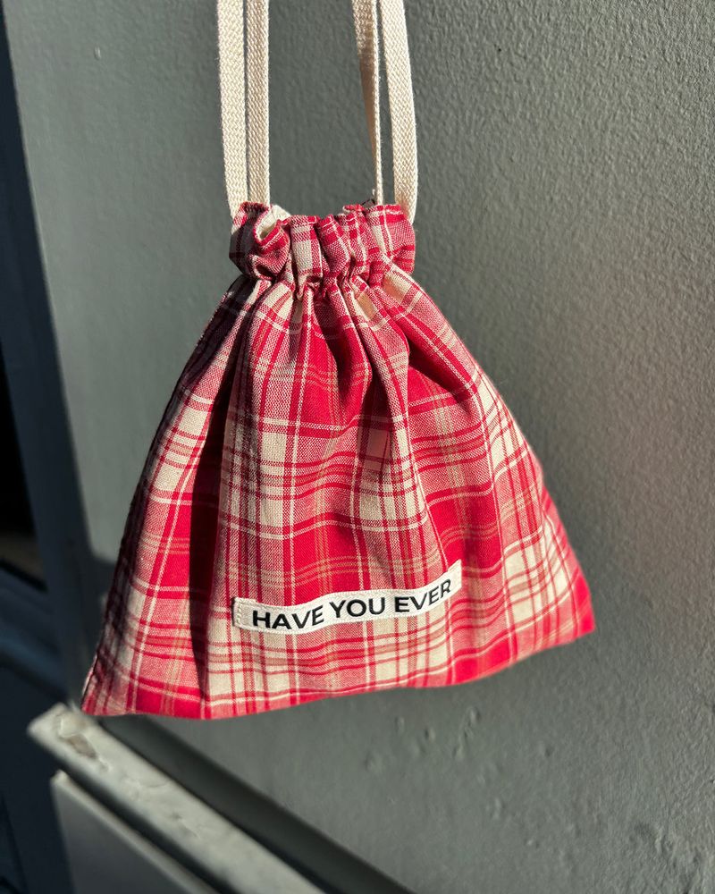 Pattern string pouch - red check , S size