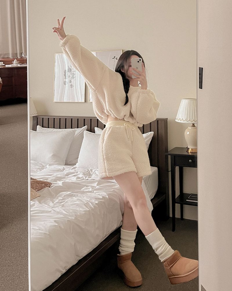 Boa Man-to-Man & Short Pants Set