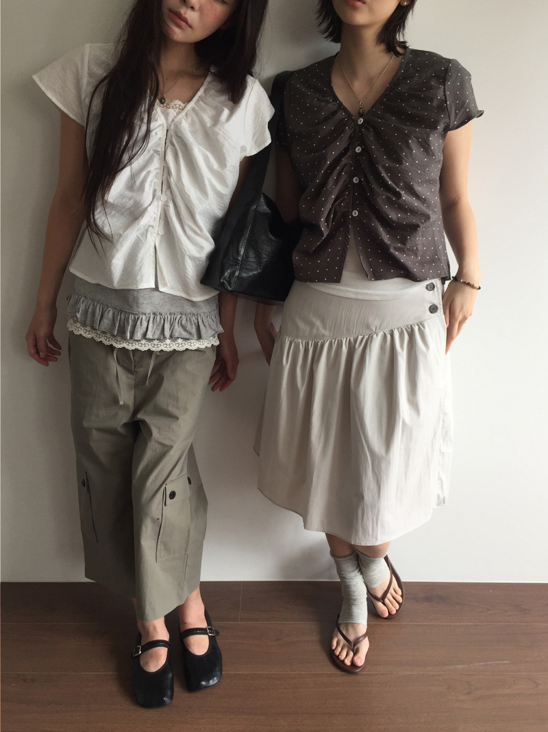 Wing Dot Shirring Blouse (2color)