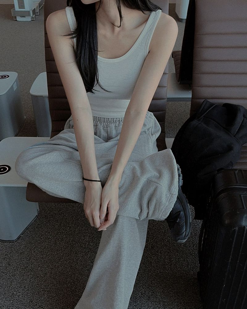 Rati Sleeveless