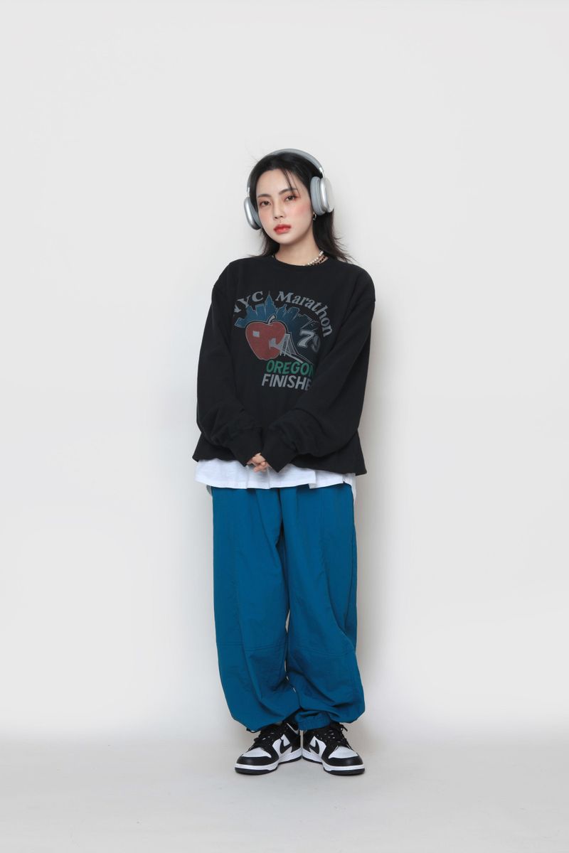 NYC Apple sweatshirt