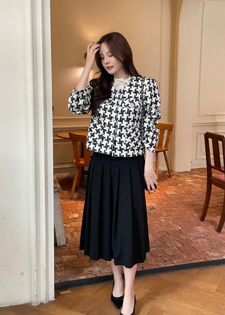 Envo Stretch Pleated Long Skirt