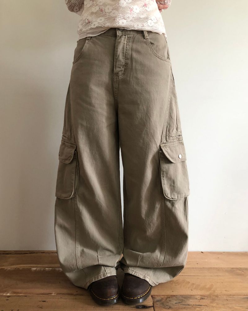 WONDER WONDER（ワンダーワンダー）の「Lassen Cargo Wide Pants（Pants）」