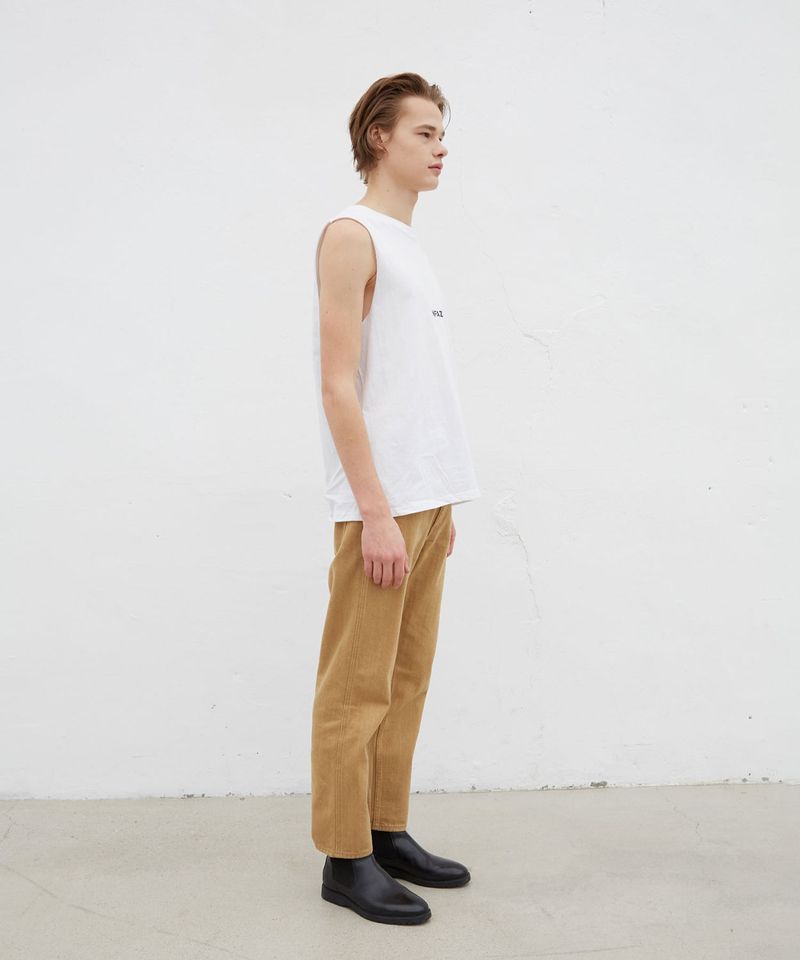 UNFAZED SLEEVELESS (WHITE)
