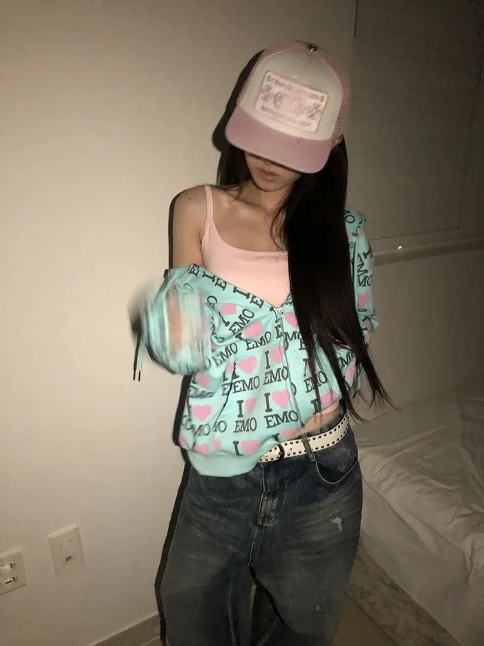 Bubblegum <3 Hoodie