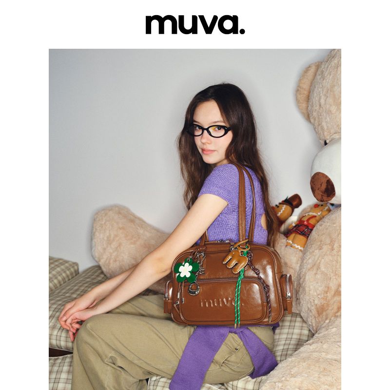 muva.（ムーヴァ）の「muva.オイルワックス レザー レトロ ボウリングバッグ ラージキャパシティ ショルダーバッグ（バッグ）」