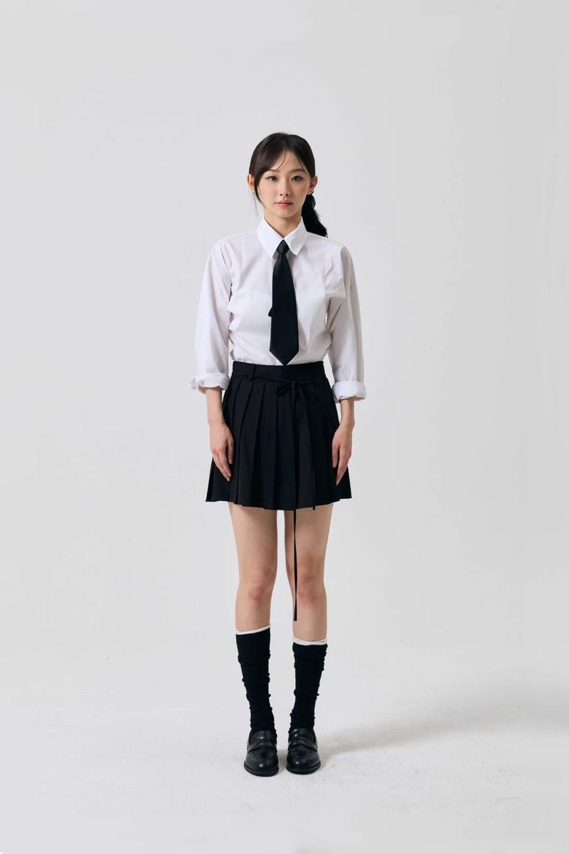 SWAN PLEATS SKIRT PANTS / BLACK